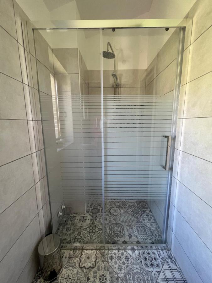 Apartman Maroon Lovran Exterior foto