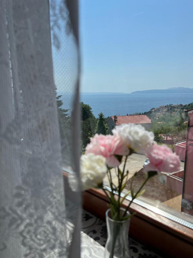 Apartman Maroon Lovran Exterior foto