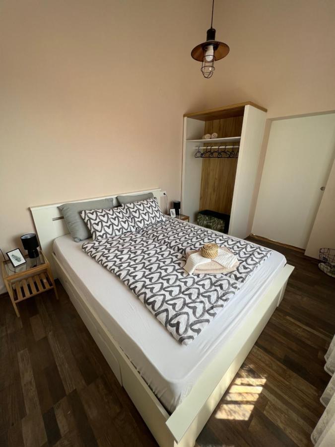 Apartman Maroon Lovran Exterior foto